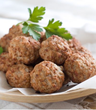 Sugestie de prezentare chiftelute carne de curcan