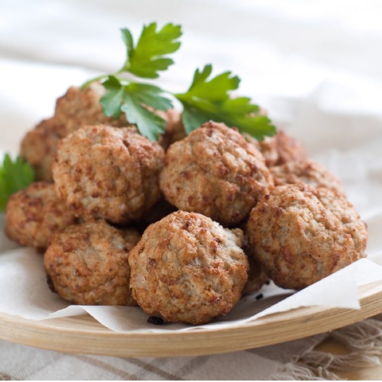 Sugestie de prezentare chiftelute carne de curcan
