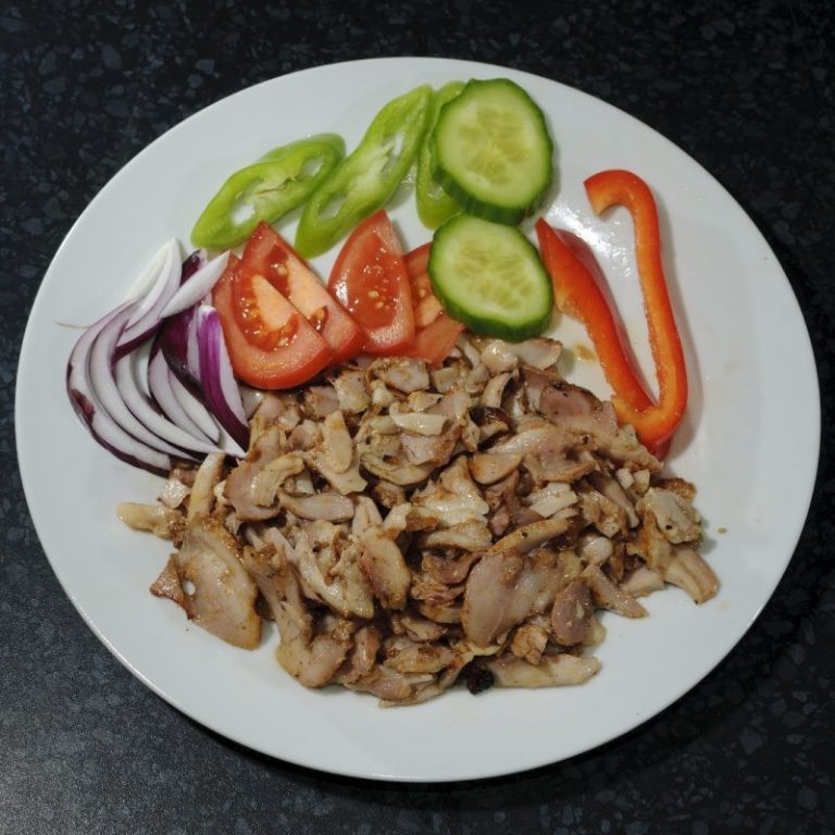 Carne condimentată, din pulpă de pui, pt Gyros