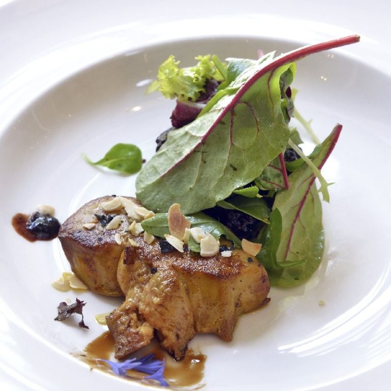 Sugestie de prezentare pentru Ficat de rață grasă (Foie gras)