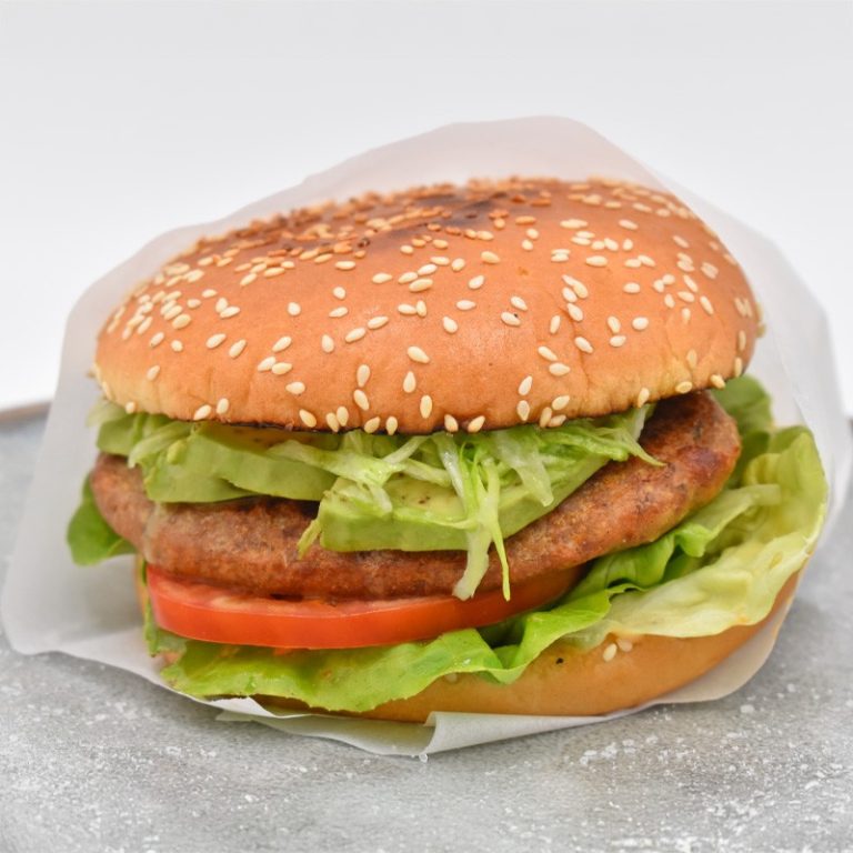 Chifle hamburger cu susan, coapte, 82 g/chiflă
