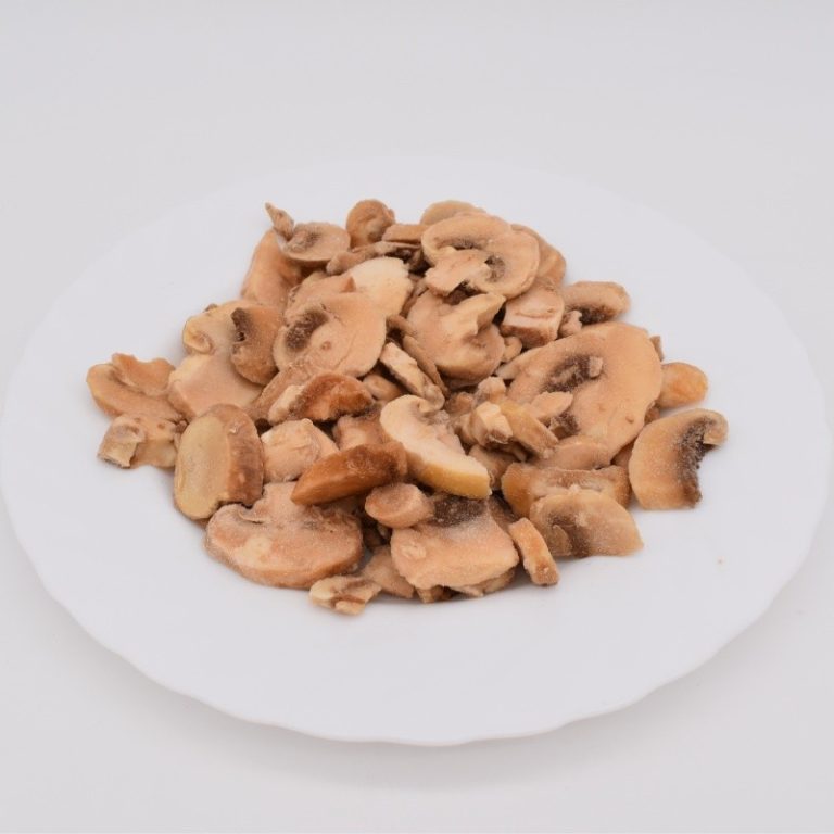 Ciuperci champignon felii