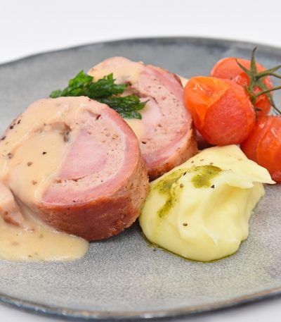Ruladă cu mușchiuleț de porc și cașcaval, 700-900 G